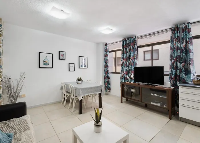 Appartement Paradise - *